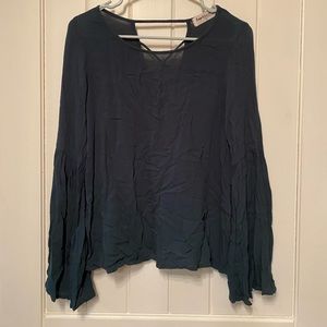 Green long sleeve blouse